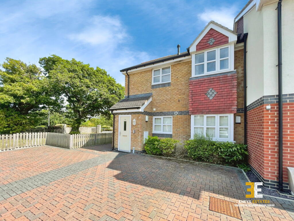 Main image of property: Cae'r Llynen, Llandudno Junction, LL31
