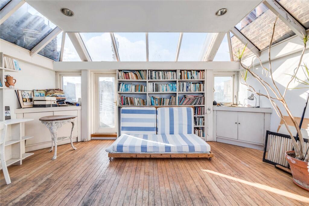 House in London, St Giles, Fitzrovia - View 5