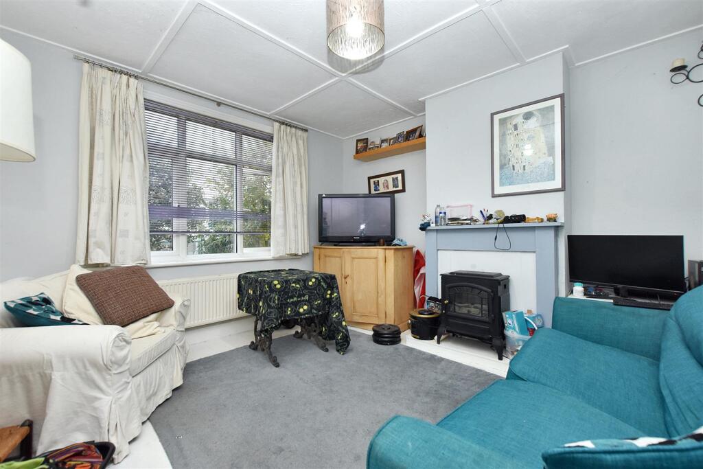 House in Wealden, Pevensey - View 2