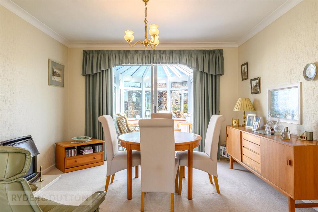 House in Kirklees, Crosland Hill - View 3