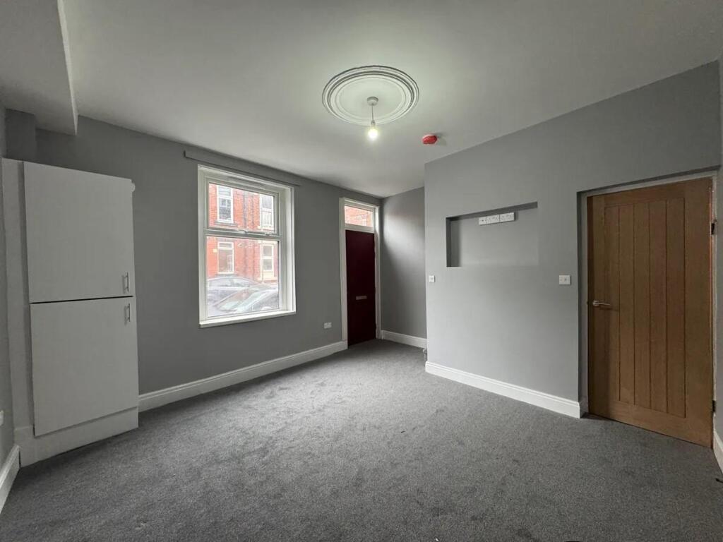 Main image of property: Autumn Terrace, Hyde Park, Leeds, LS6 1RN