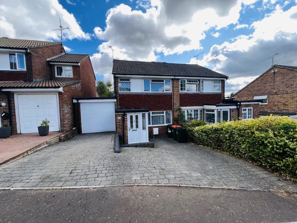 Main image of property: Gossops Green
