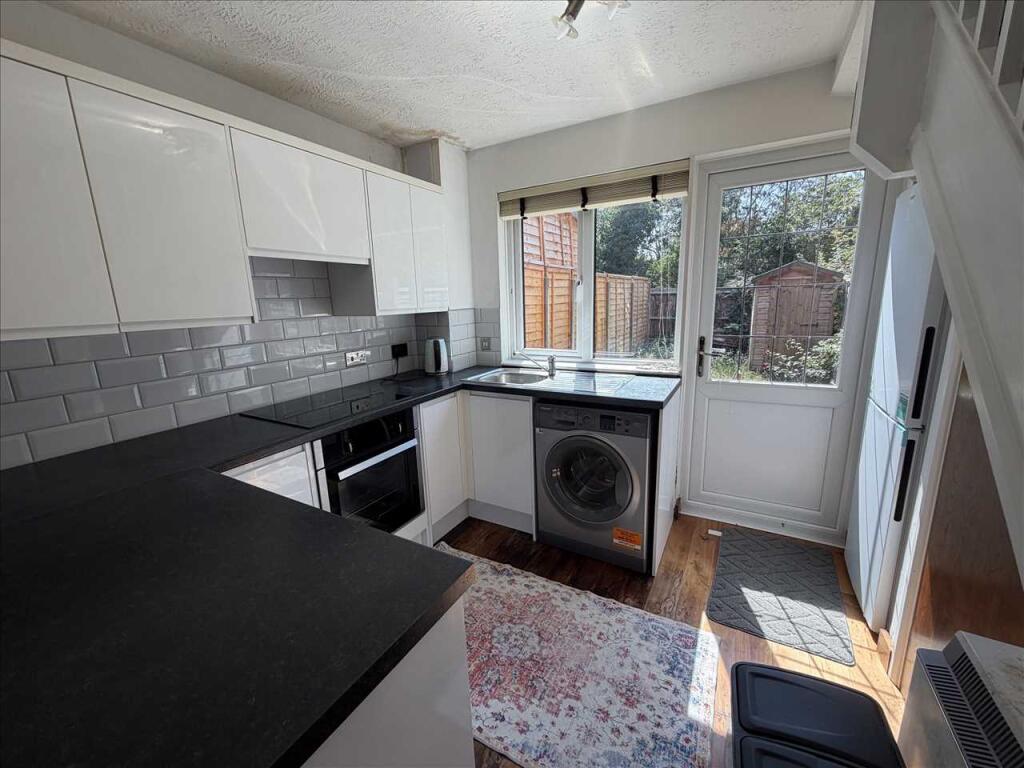 House in Southall - View 4