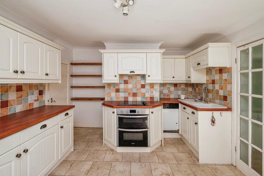 House in Norwich - More
