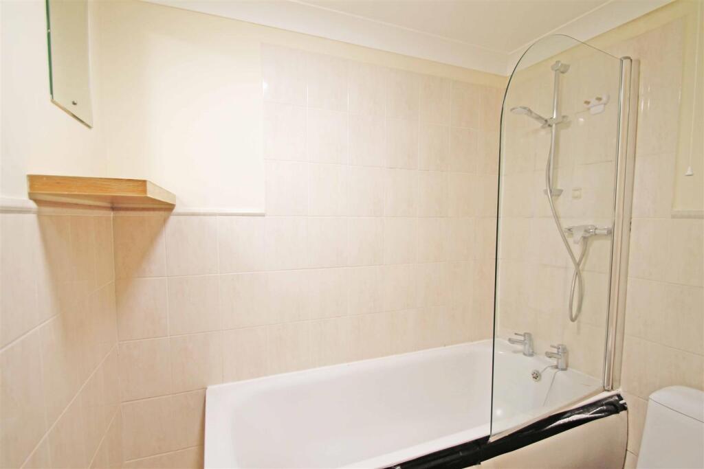 Apartment in Brighton - View 5