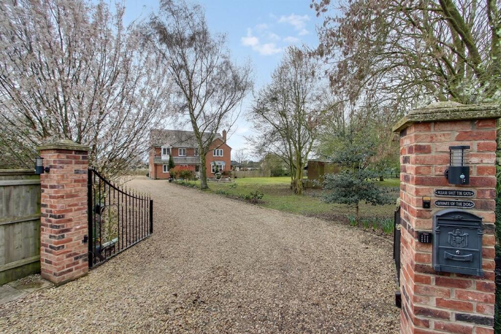 Main image of property: Main Road, Holbeach Drove, PE12