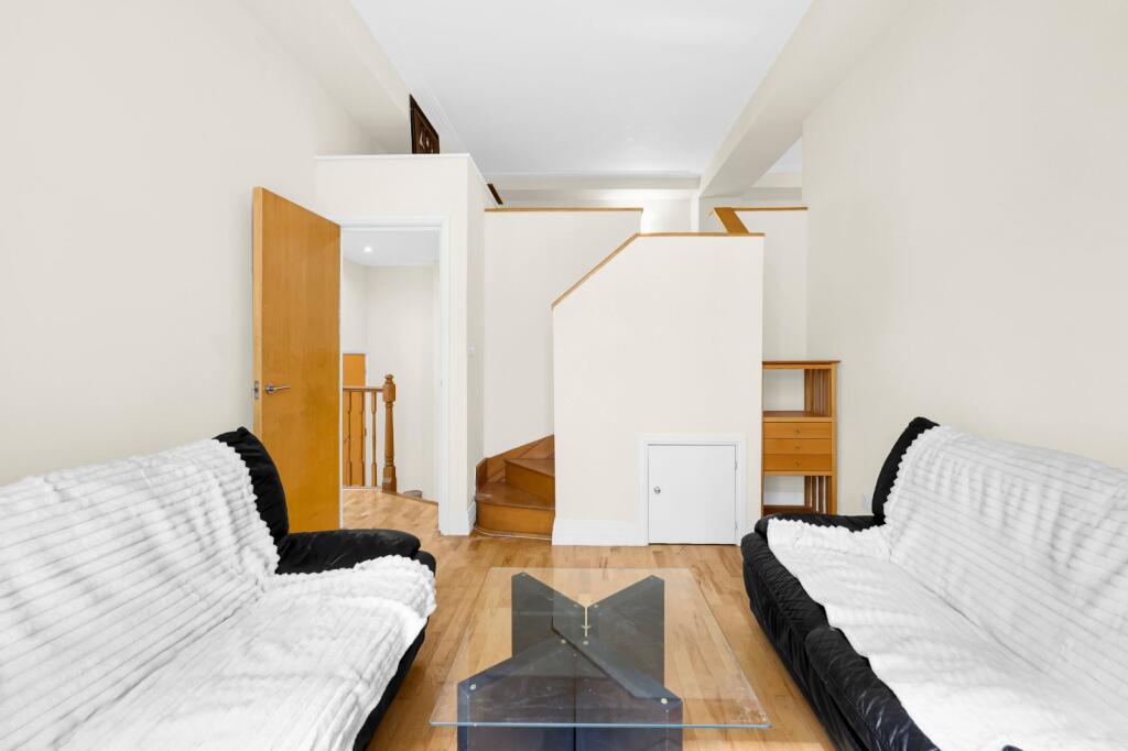Apartment in London - View 4