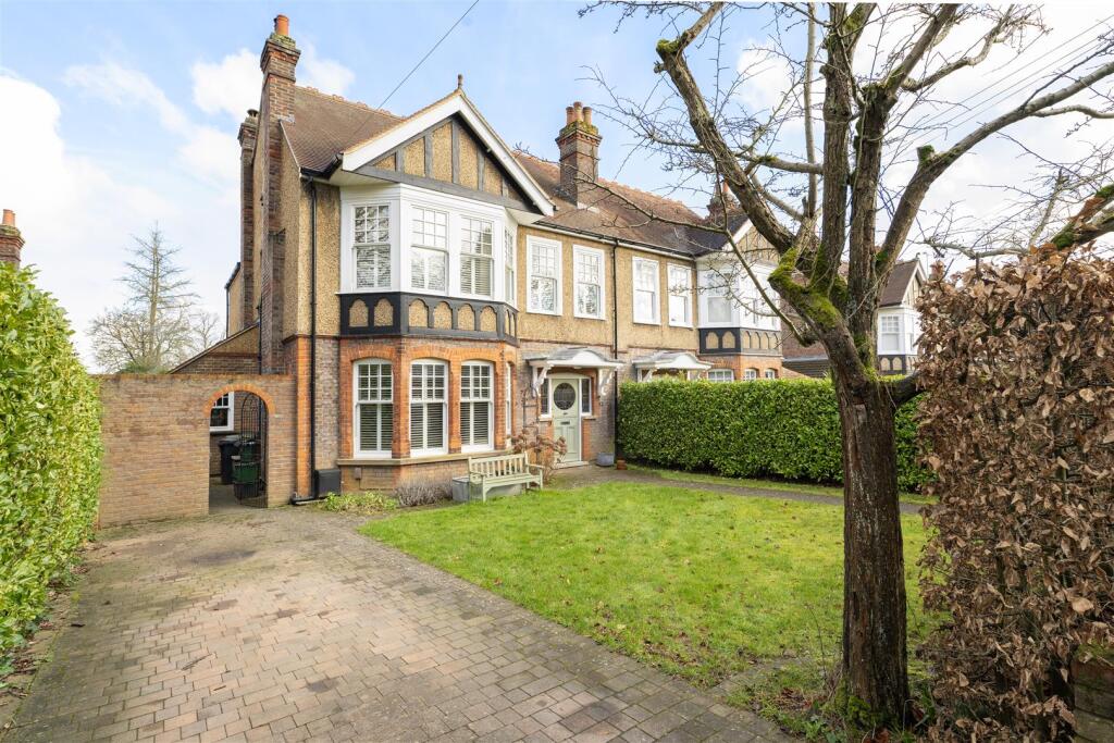 Main image of property: Moreton Avenue, Harpenden