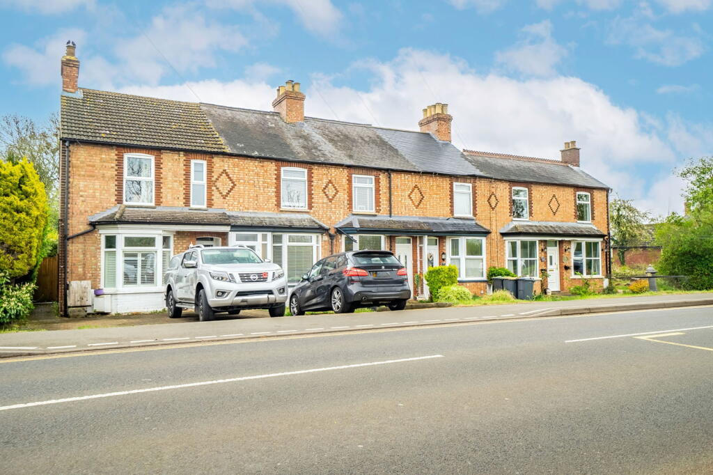Main image of property: High Road, Cotton End - COMPLETE CHAIN