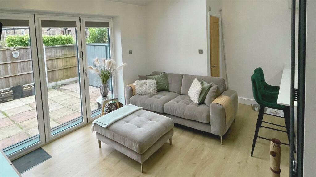 House in Oldham - View 5