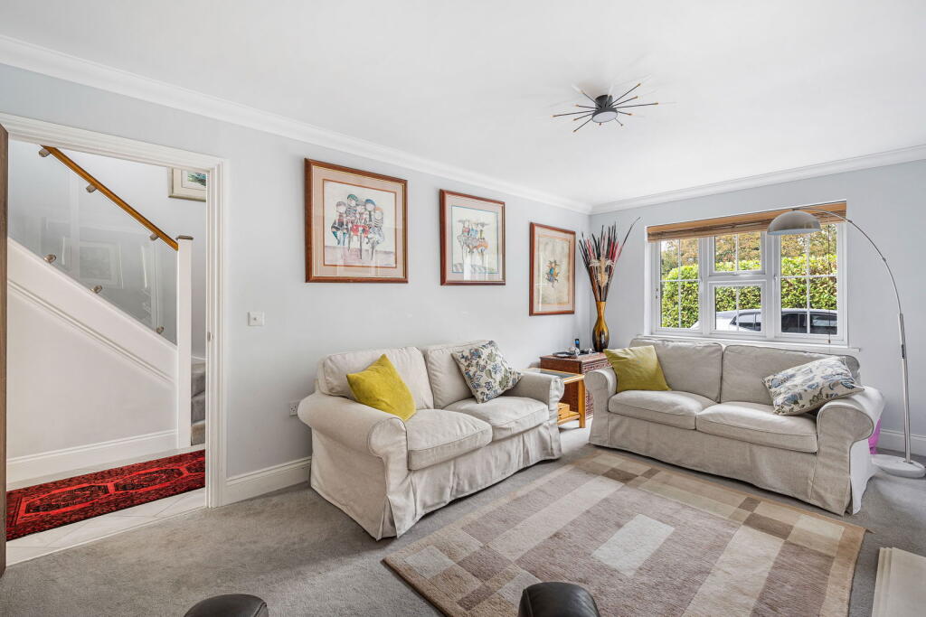 House in Waverley, Cranleigh - View 3