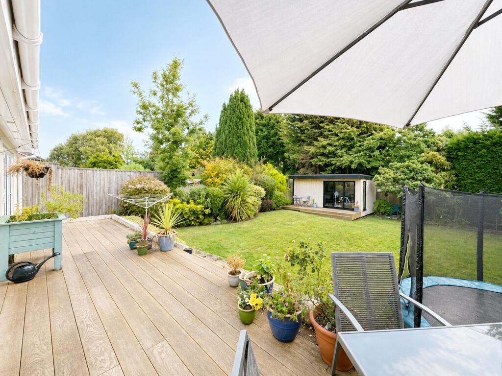 House in Wirral, Liverpool City Region - View 2
