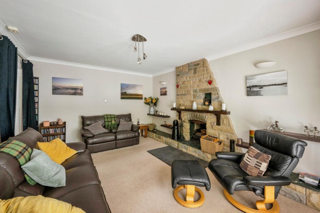 The Larches, Swinton, Mexborough, S64 photo 4