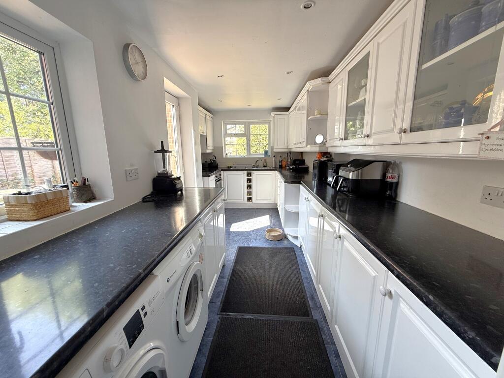 House in Southampton - More