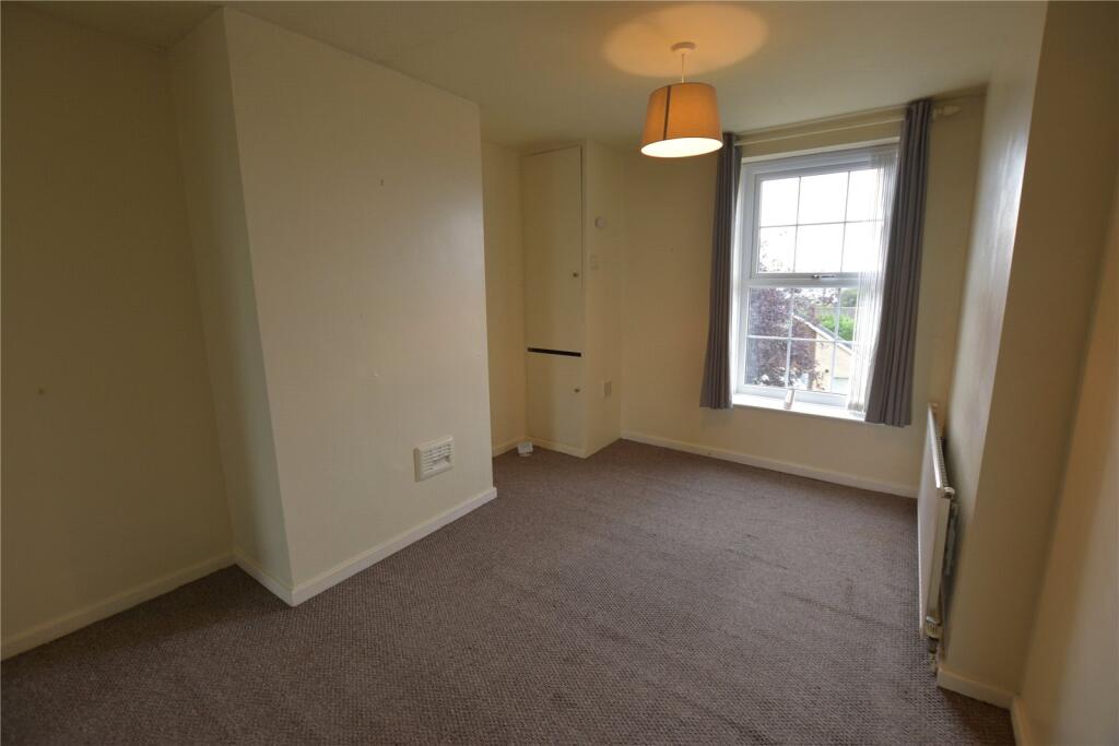 House in Kirklees, West Yorkshire - View 4