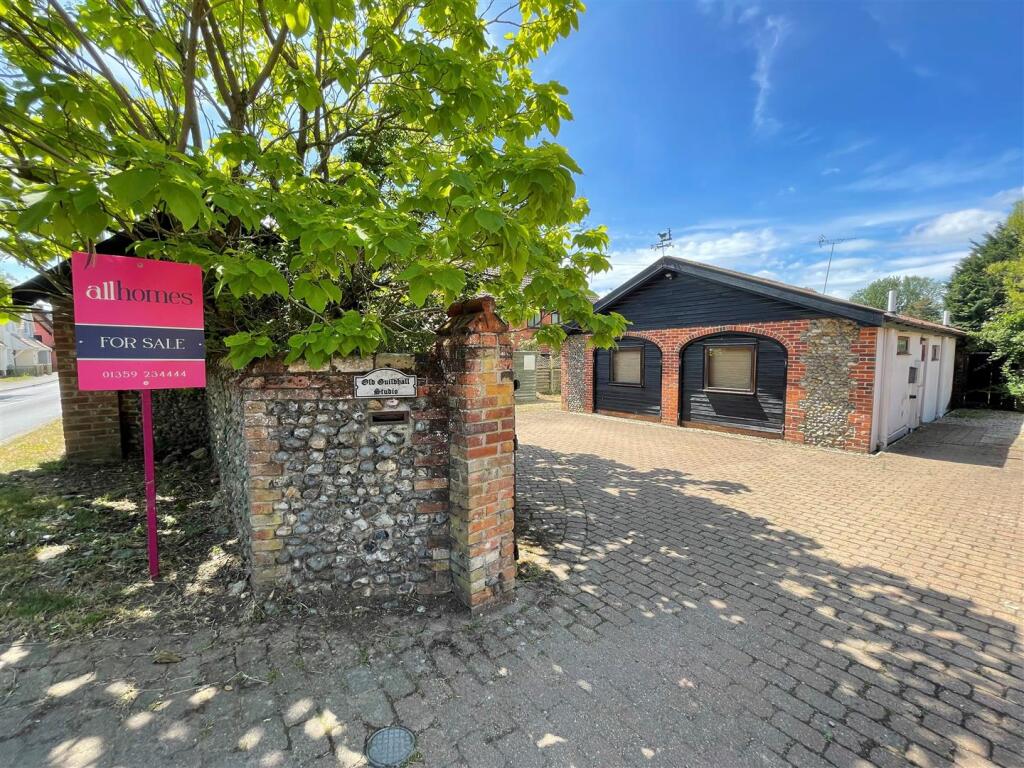 3-bed detached on The Street, Badwell Ash, £325,000