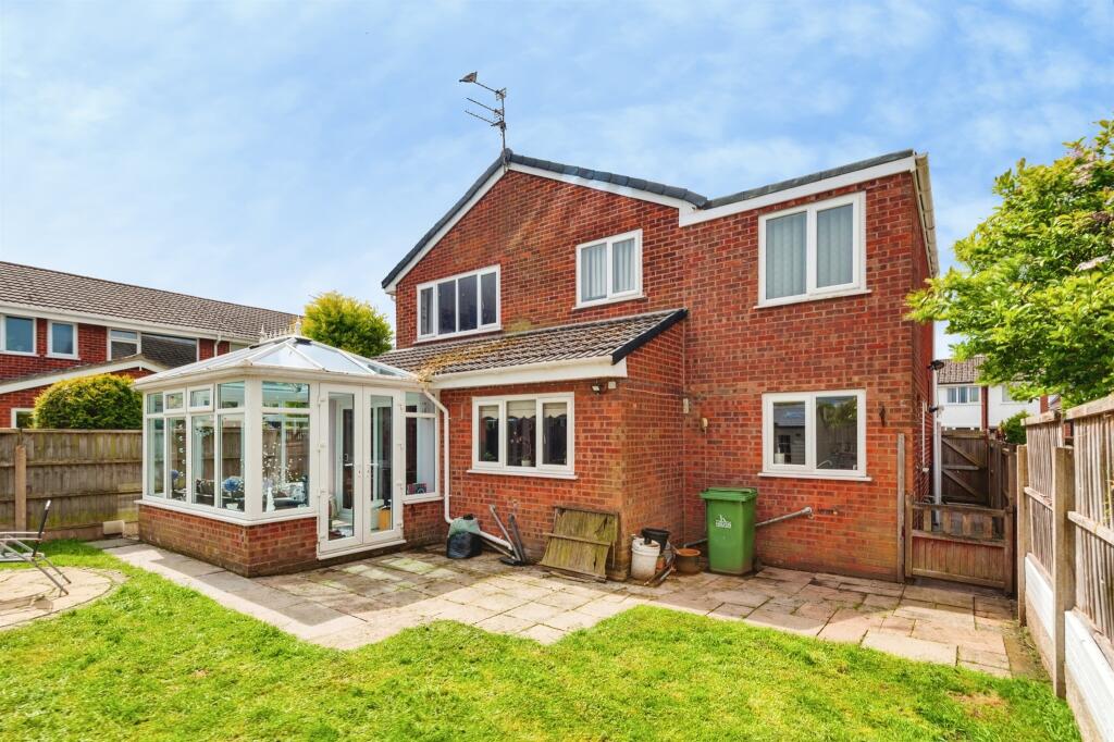 House in Runcorn, Grange - View 2