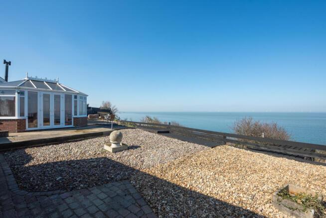 Reculver Drive, Herne Bay photo 2
