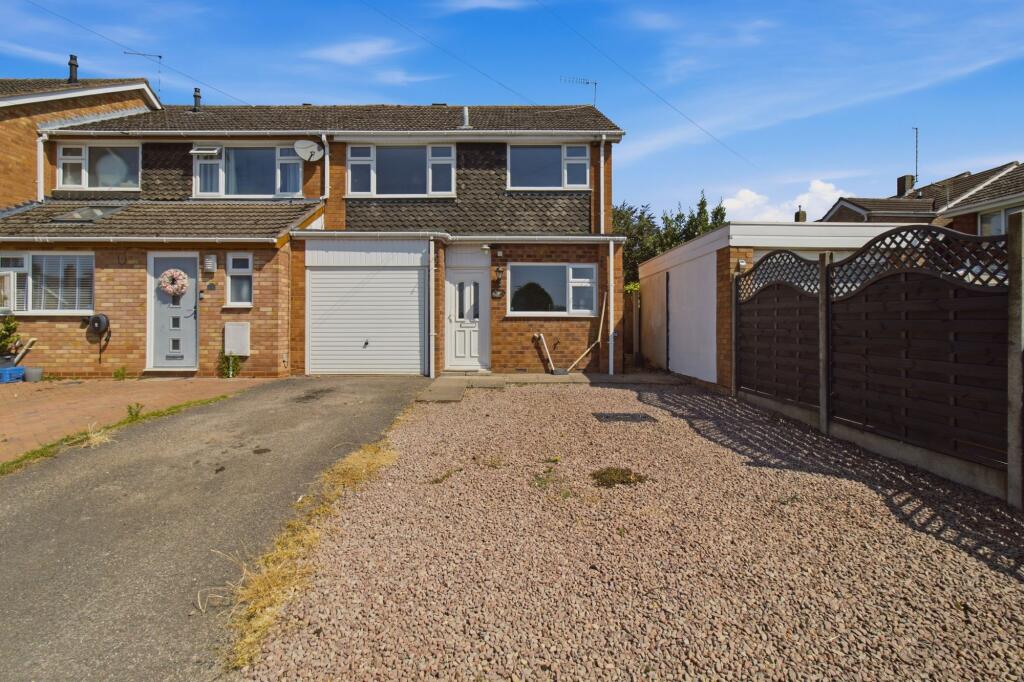3-bed terraced on Brookend Lane, Kempsey, WR5, £240,000