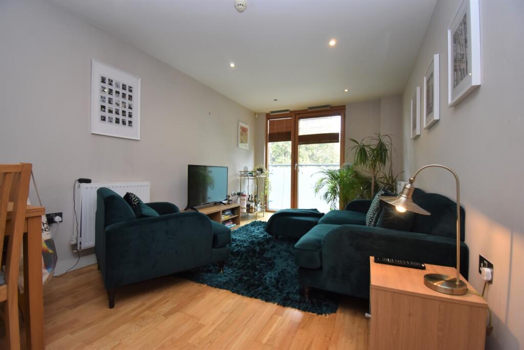 Main image of property: Lewisham Way London SE14