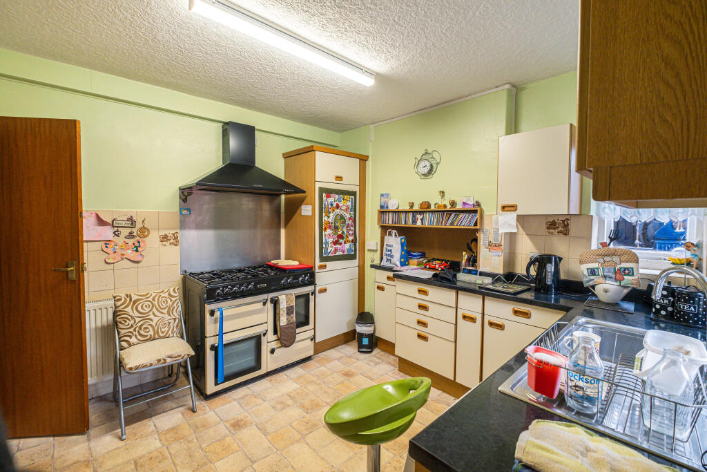 House in Chesterfield, Newbold - View 4