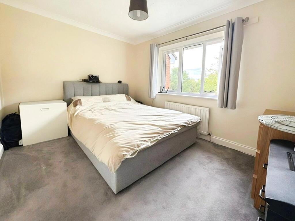House in Hemel Hempstead - More