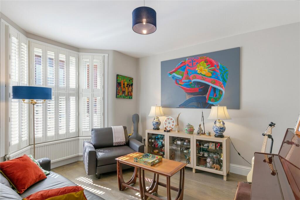 House in London - View 4