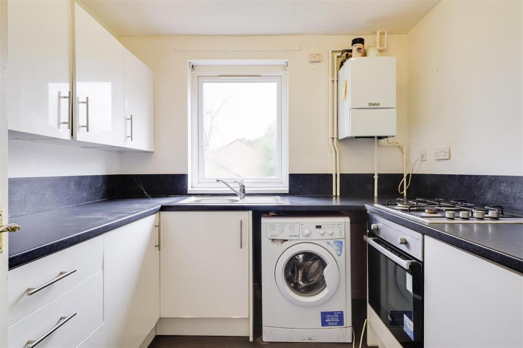 Apartment in Cambridge - View 3