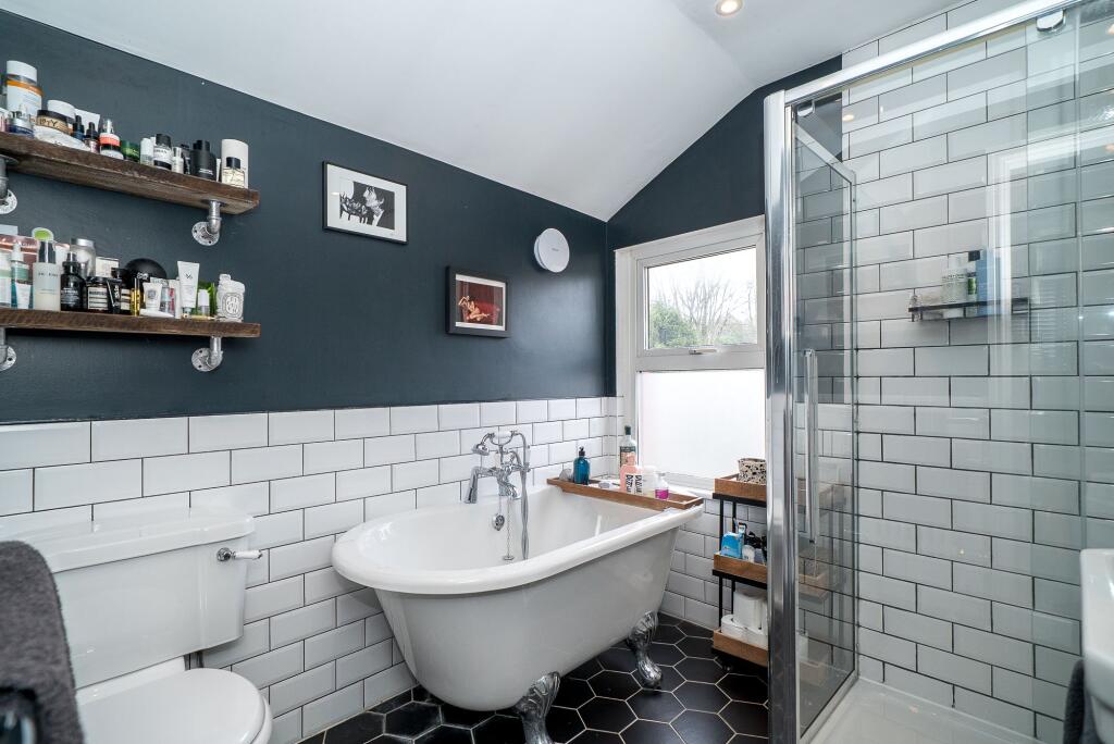 Additional image 11 of High Street, Markyate, AL3