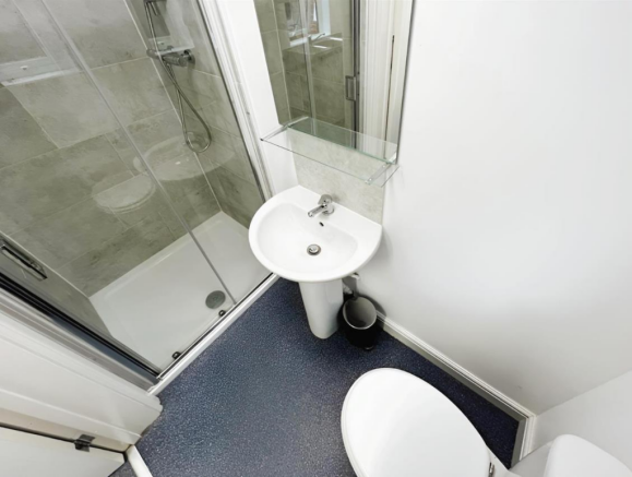 STUDIO 9 SHOWER.png