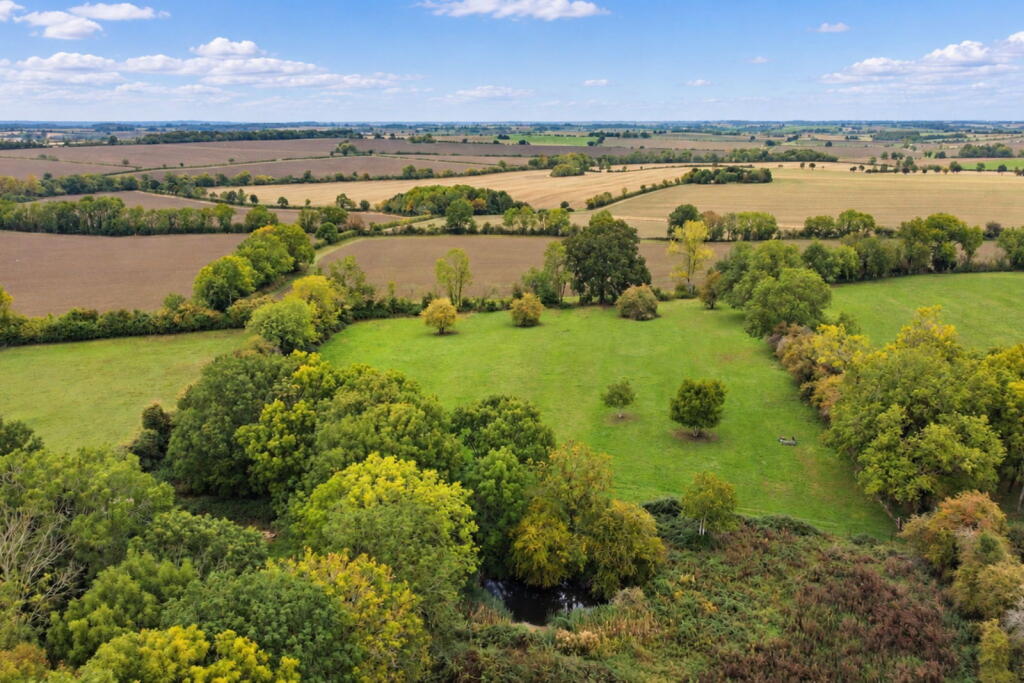House in Northampton - View 4