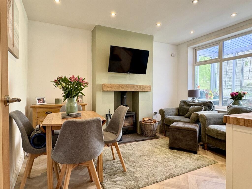 House in Oldham, Greater Manchester - View 3