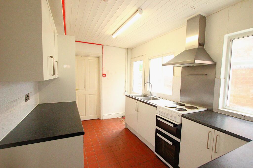 Bromyard Road, Worcester, Worcestershire, WR2 5BZ photo 2