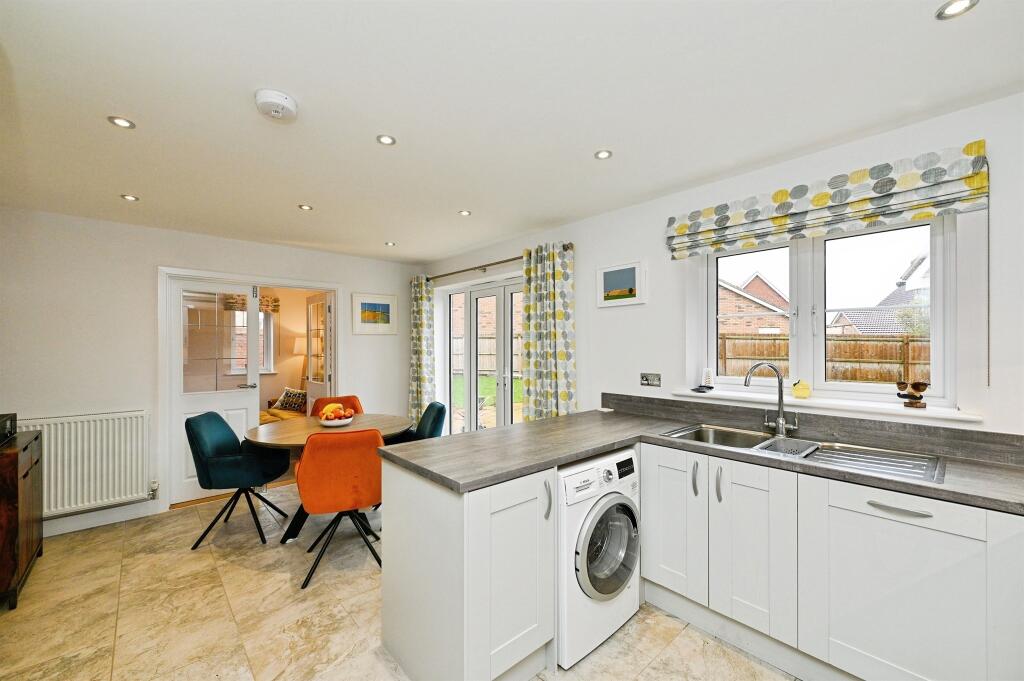 Yarrow Drive, Hunstanton photo 3