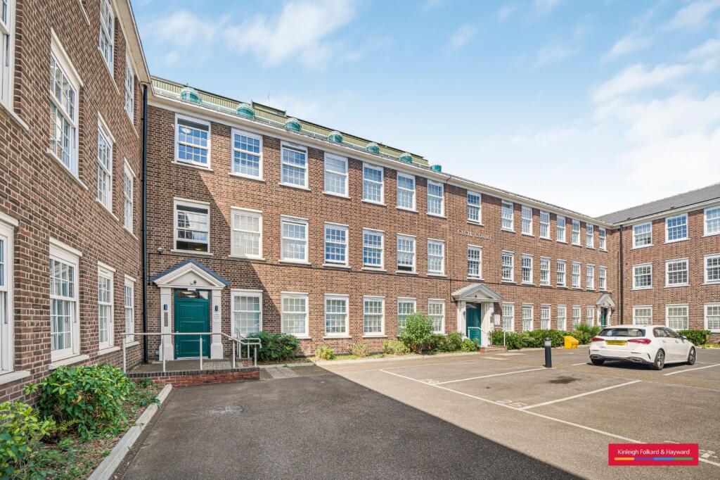 Main image of property: London Road, Enfield, EN2