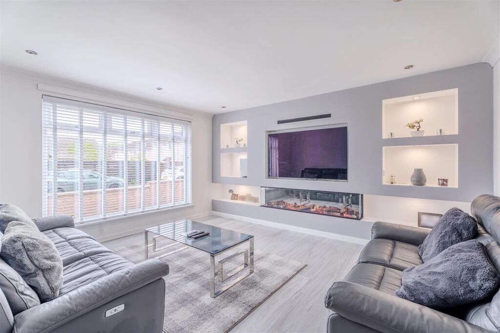 House in Motherwell, North Lanarkshire - View 4