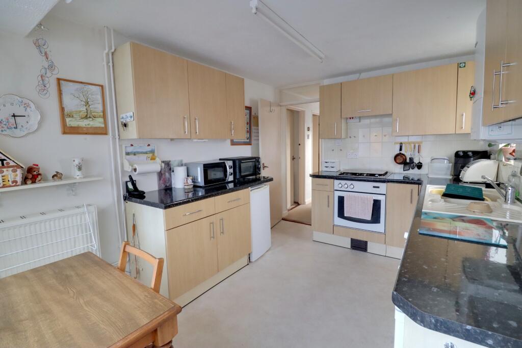 Charlesworth Drive, Waterlooville - View 3