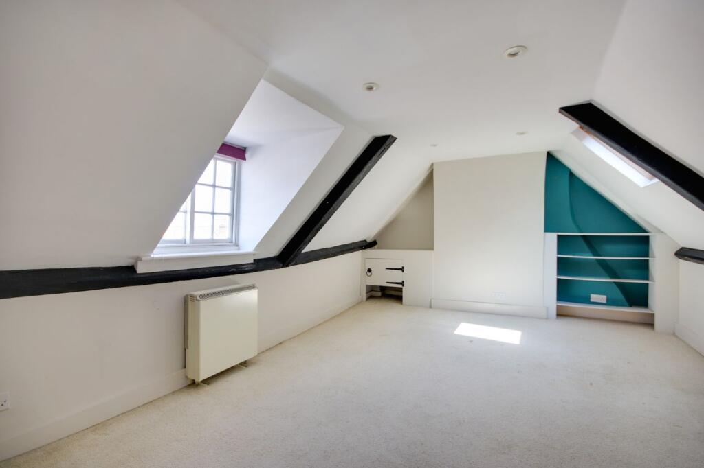Apartment in Southampton - More