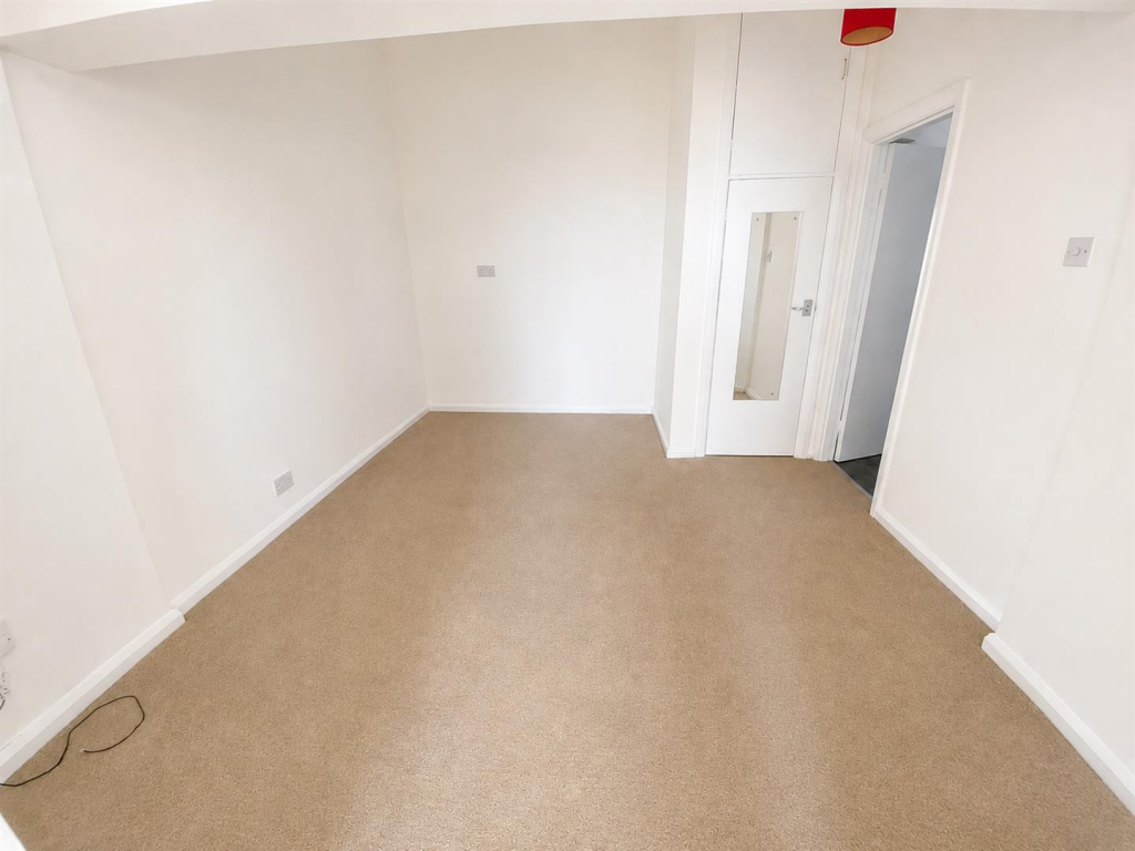 Heene Terrace, Worthing - View 4