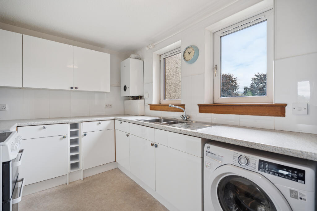 Apartment in Falkirk - View 5