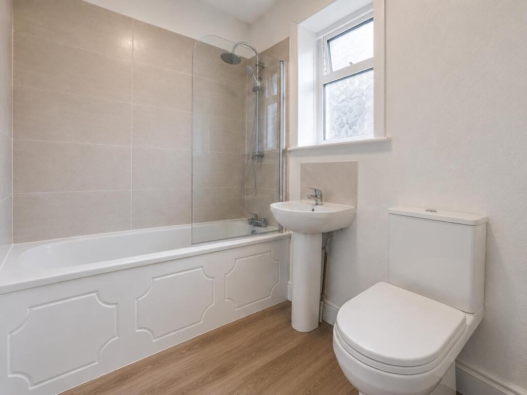 House in Bradford, Keighley - View 5