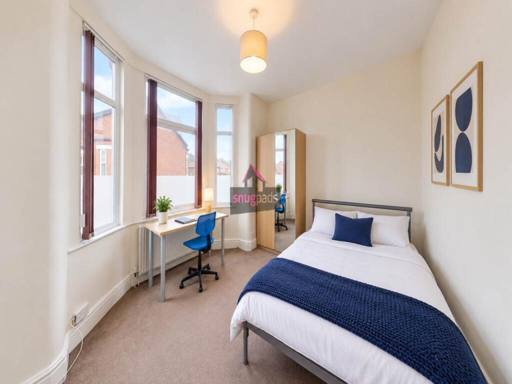 8 bedroom house for rent