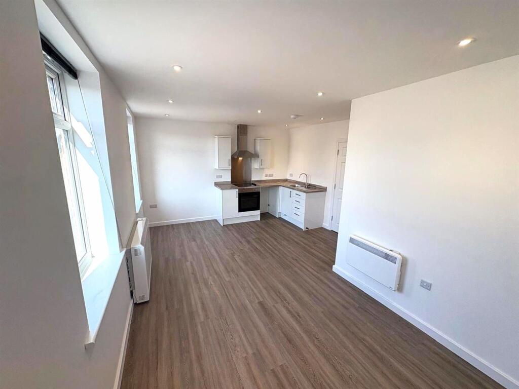 Main image of property: Mansfield Road, Alfreton, DE55 7JJ