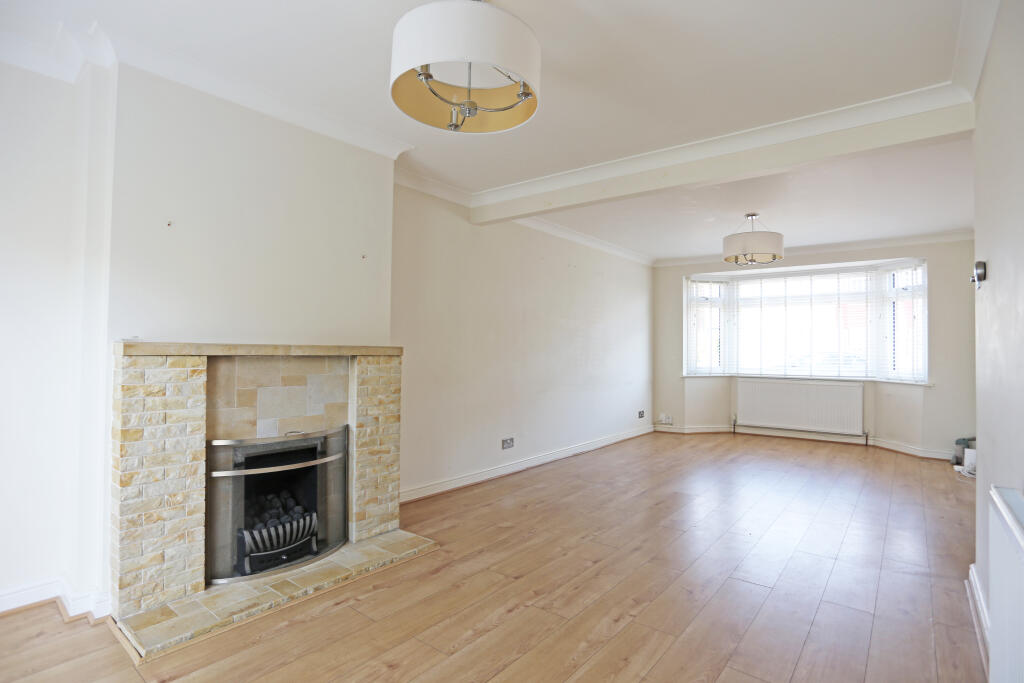 House in Rainham - View 3