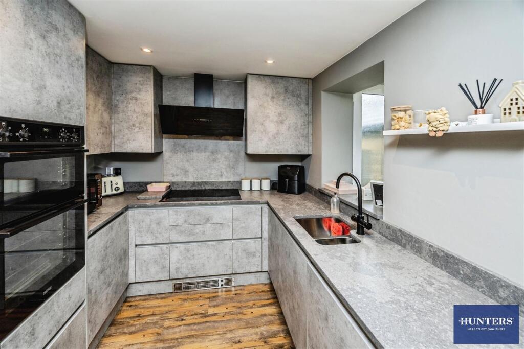 Oliver Meadows Elland, HX5 9HA photo 4