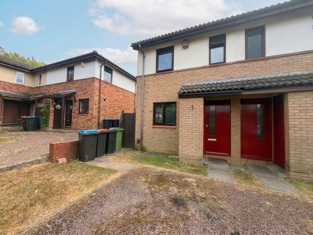Main image of property: Hadley Place, Bradwell Common, Milton Keynes, MK13