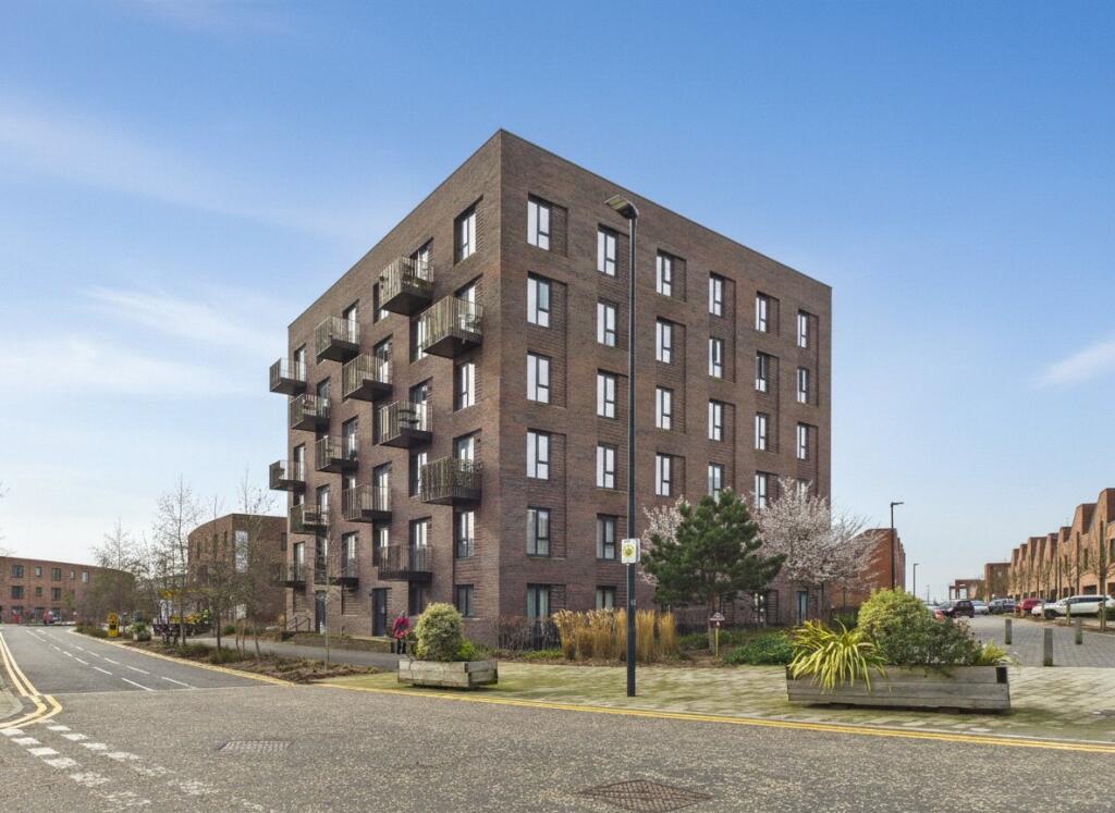Main image of property: Barnwell Crescent, Patchway, Bristol, South Gloucestershire, BS34
