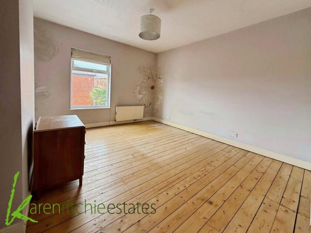 House in Bolton, Greater Manchester - View 5