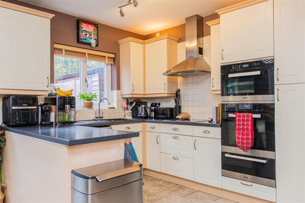House in Northampton - View 5