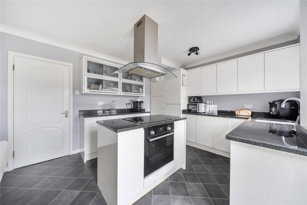 House in London - View 3